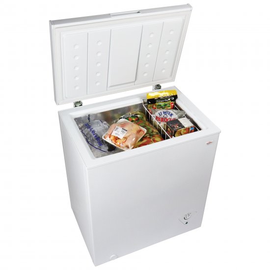 Koolatron KTCF155 5.5 Cubic Foot (155 Liters) Chest Freezer with Adjustable Thermostat